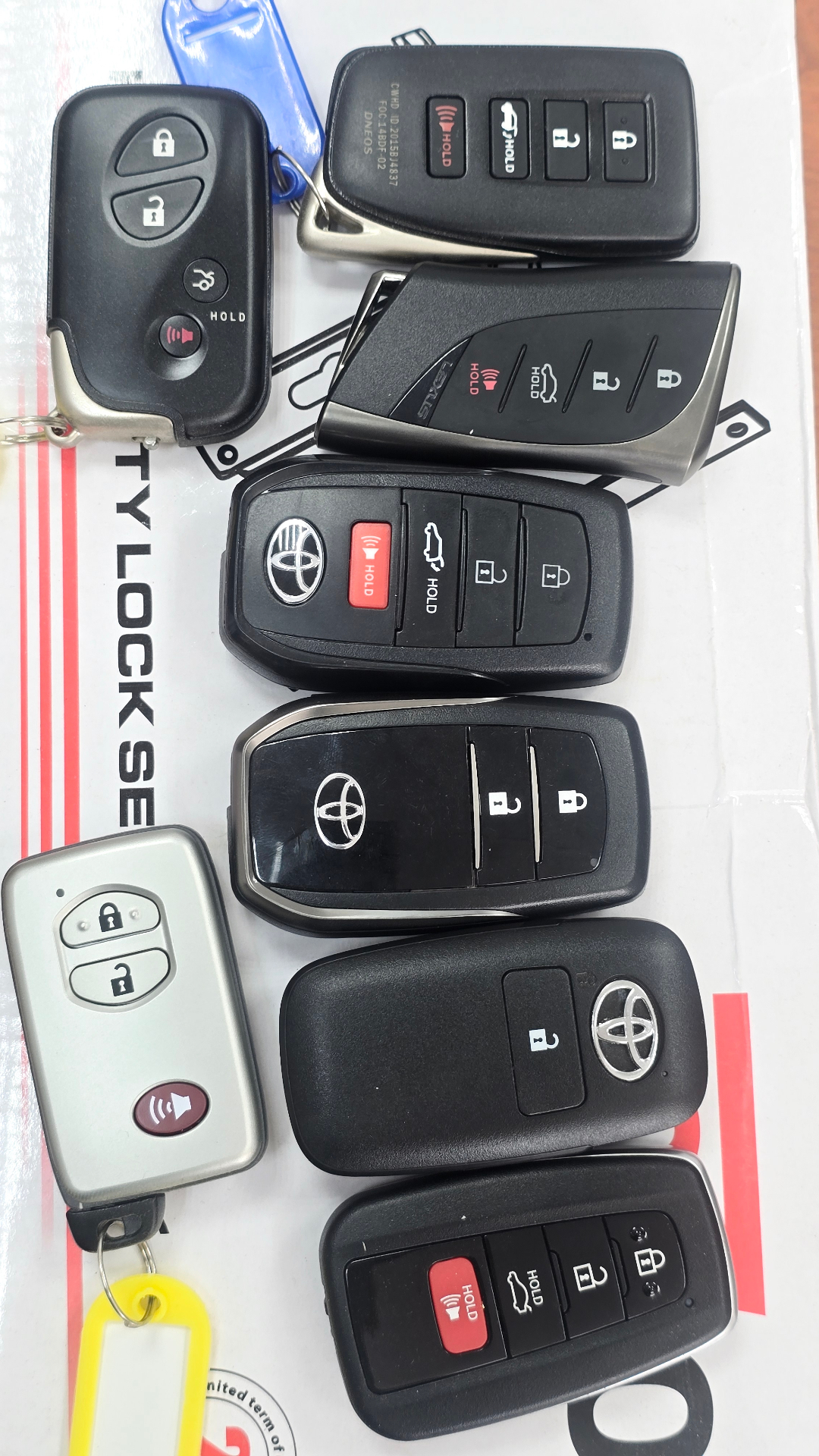 تشكيلة ريموتات تويوتا — Toyota Lexus Avalon Fortuner Sequoia